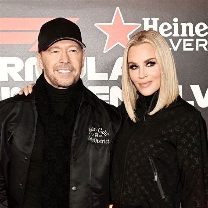 VivaBlog | Donnie Wahlberg - Bio, Age, net worth, height, weight, Wiki, Facts and Family