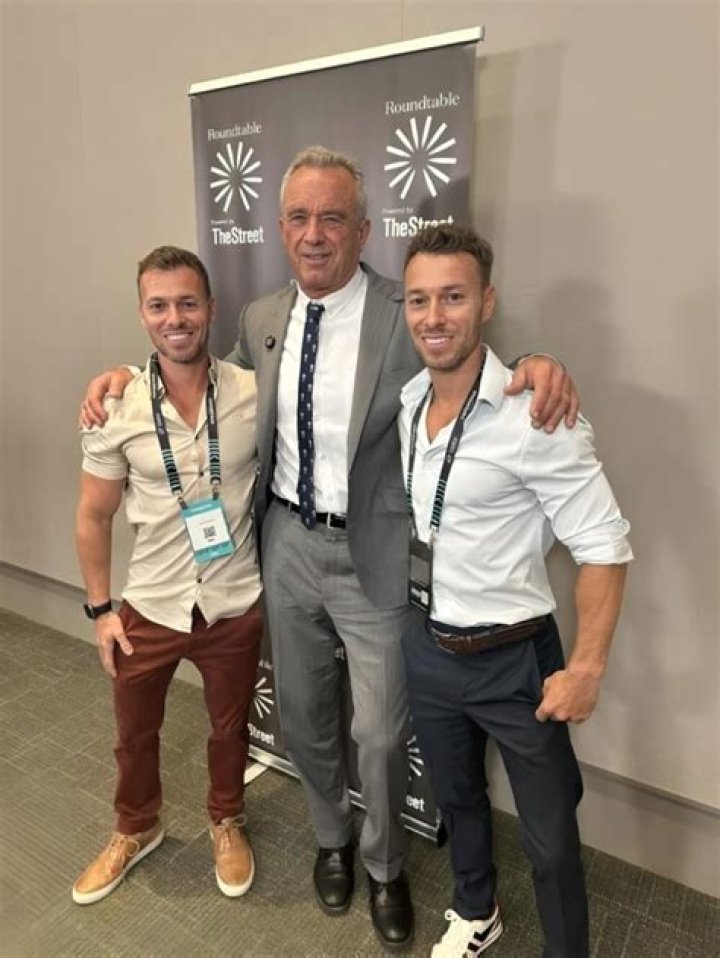 VivaBlog | Ed Krassenstein - Bio, Age, Wiki, Facts and Family