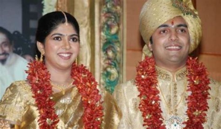Who Is Aishwarya Prabhu Wiki Age Husband